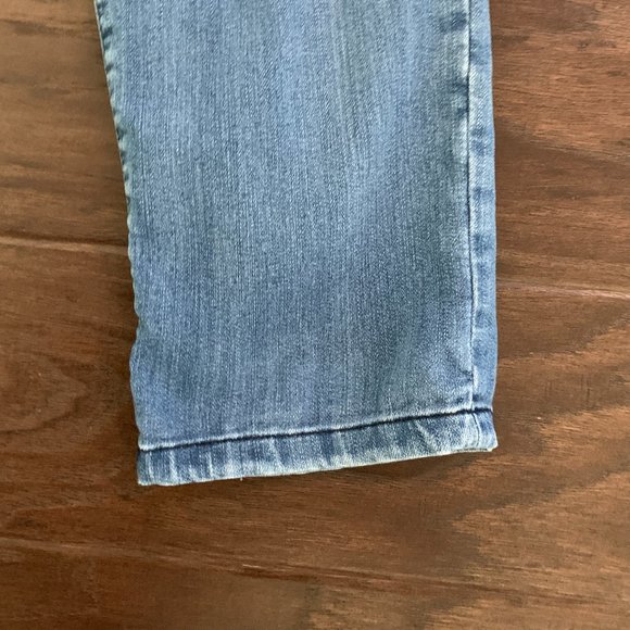 Gently Worn Distressed Democracy "Ab" Solution Skinny Jeans - Picture 10 of 15